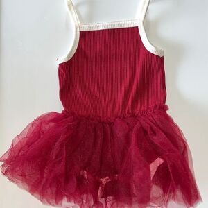 🛍NWT 🛍 Pretty Little Girls Outfit size 3-6 Months 🛍